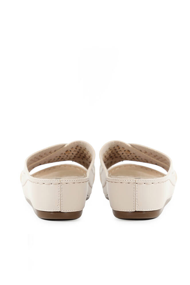 ESEM EA12SK252 Women's Slippers Beige