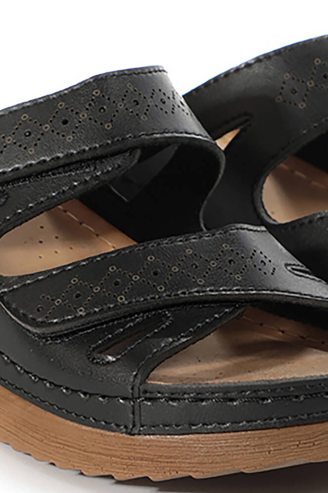 ESEM EA12SK253 Women's Slippers Black