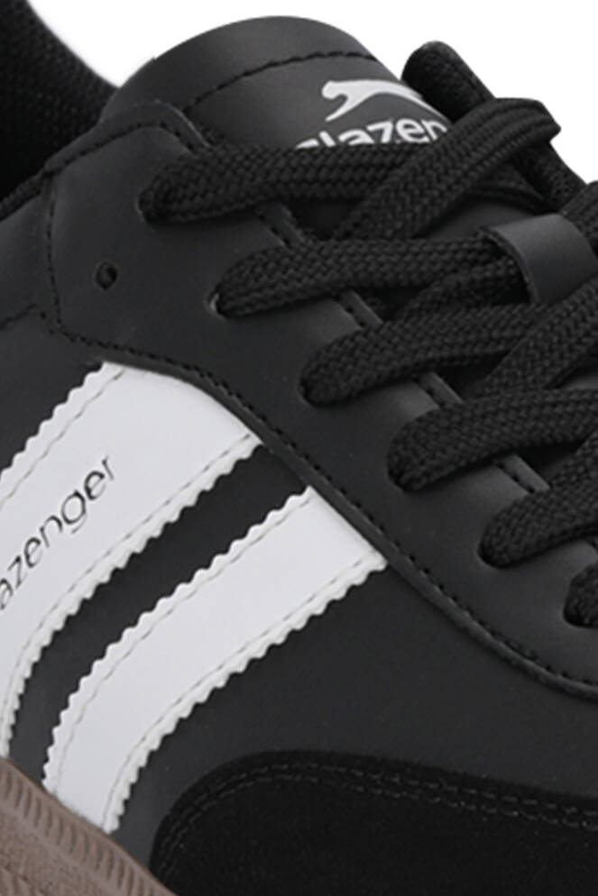 Slazenger INDIA Kadın Siyah / Beyaz Günlük Spor Ayakkabısı