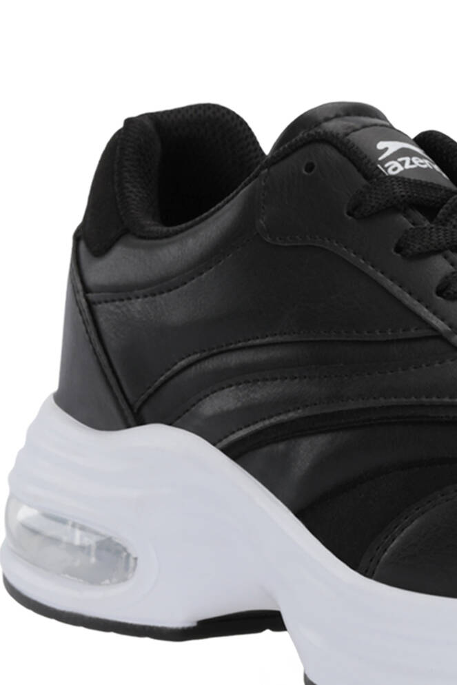 Slazenger ZERDA Kadın Siyah / Beyaz Günlük Spor Ayakkabısı